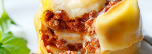 Mini lasagne pieczone w formie na muffiny