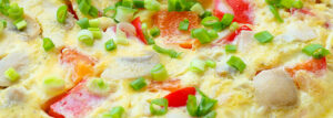 Omlet z pieczarkami i papryką
