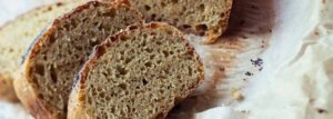 Chlebek drożdżowy z cukinią