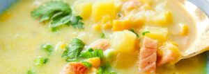 Chowder z łososiem wędzonym i kukurydzą