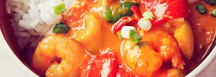 Curry z krewetkami i papryką