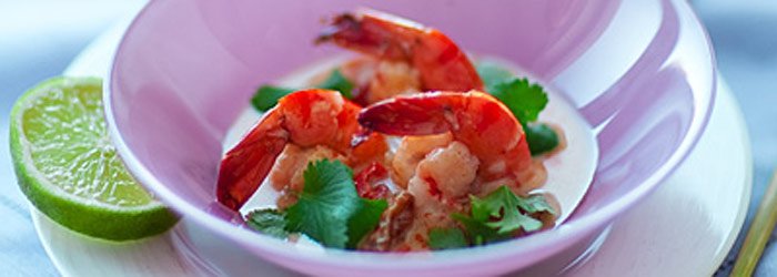 Curry z krewetkami, rodzynkami i kandyzowanym imbirem