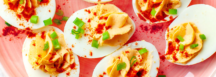 Deviled eggs – jajka faszerowane na ostro