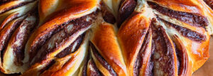 Chocolate yeast star with chocolate cream