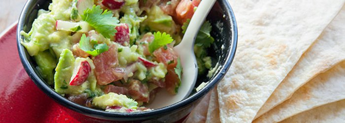 Guacamole z rzodkiewką
