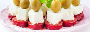 Koreczki z chorizo