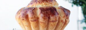 Maślana babka drożdżowa – francuska