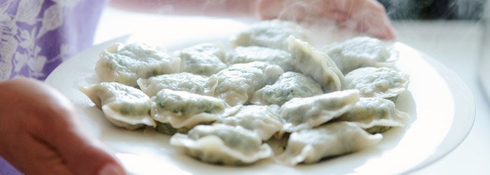 Pierogi z bobem i szpinakiem