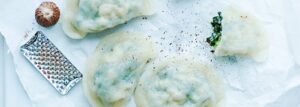 Pierogi z kurczakiem, szpinakiem i serem feta