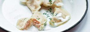Pierogi z łososiem i koperkiem