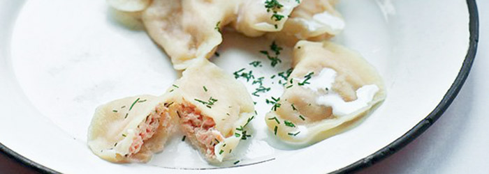 Pierogi z łososiem i koperkiem