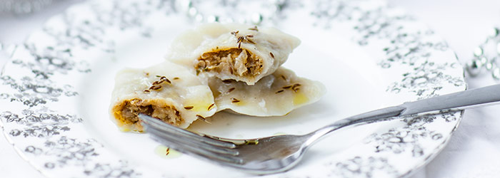 Pierogi z soczewicą, kapustą kiszoną i suszonymi grzybami