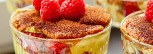 Pistacjowe tiramisu z malinami