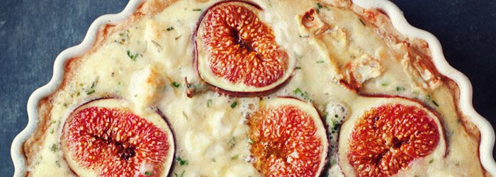 Quiche z figami, kozim serem i tymiankiem