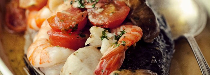 Ryba pieczona z pomidorkami koktajlowymi