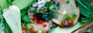 Ryba w papilotach z pak choi i ryżem jaśminowym