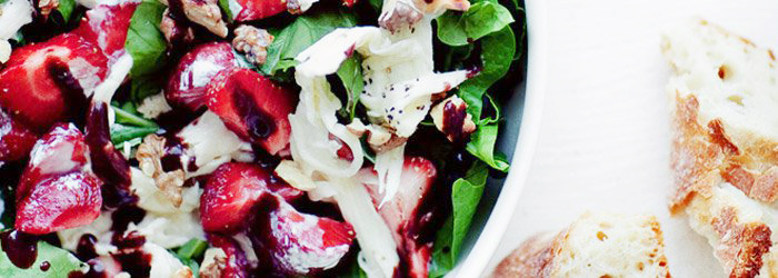 Strawberry, mozzarella and chocolate sauce salad