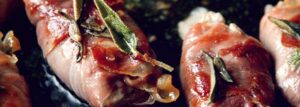 Smażone roladki z polędwiczki z mozzarellą i szynką parmeńską