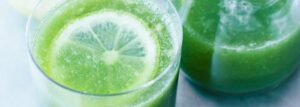 Smoothie jabłkowo-bazyliowe