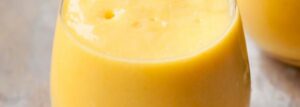Smoothie z mango i pomarańczą