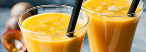 Smoothie z pieczonych batatów i migdałów