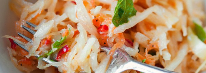 Fermented cabbage salad with apple and chili pepper