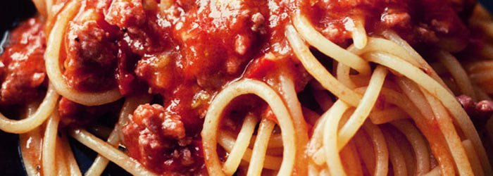 Szybkie spaghetti bolognese ze świeżymi pomidorami