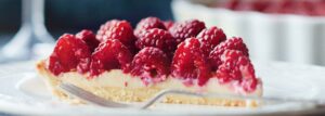 Tarta z malinami i kremem mascarpone