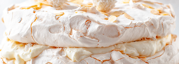 Tort bezowy Raffaello