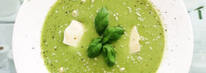 Cream asparagus soup made from green asparagus