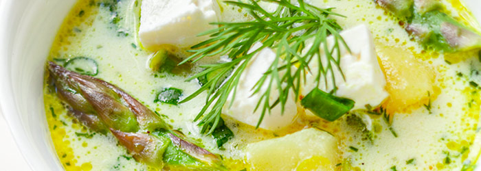 Asparagus soup with potatoes and feta