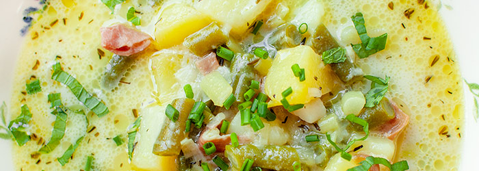 Soup with Green Beans, Leek, Potatoes and Parmesan Ham